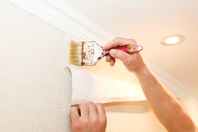Pose de papier peint à Piennes — revêtements muraux et toiles de verre